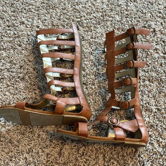 Joyfolie Gladiators - Picture 1 of 5